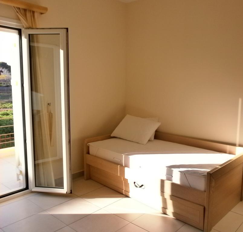 Artemis - Marina Apartments Evia Habitación foto