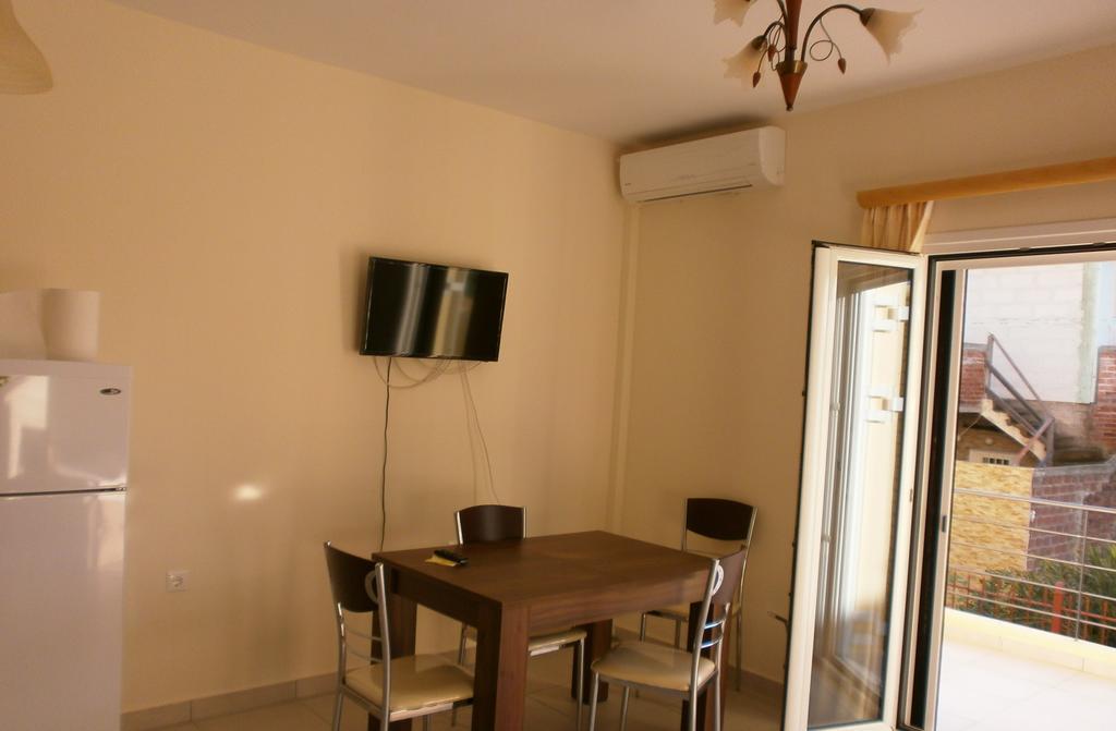 Artemis - Marina Apartments Evia Habitación foto